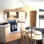 Κάμπινγκ Hylton Park Caravan Homes *